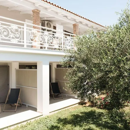 Krystalia's House