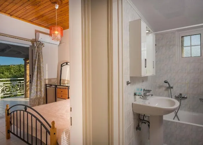 아파트 Krystalia's House